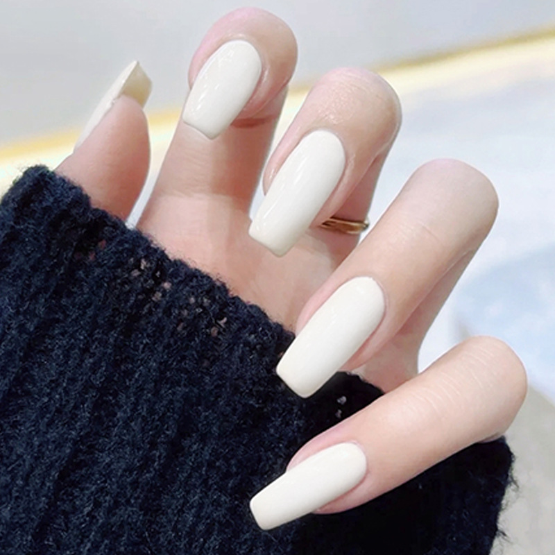 White Square Classic Press-On Nails by Winails