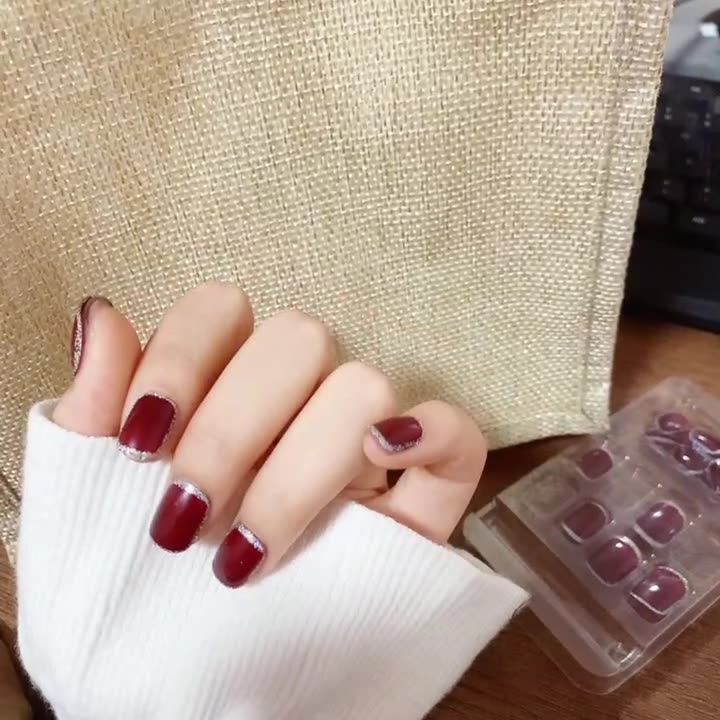 Burgundy Glitter Press-On Nails by Winails